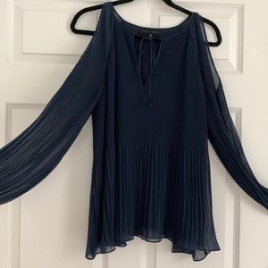 Sanctuary Long Sleeve Shoulder cut out pleated Blouse - Size SMALL - Color Navy